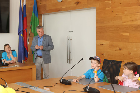 Obisk učencev 3. razreda OŠ Cerknica 2. skupina 06 Foto Ljubo Vukelič